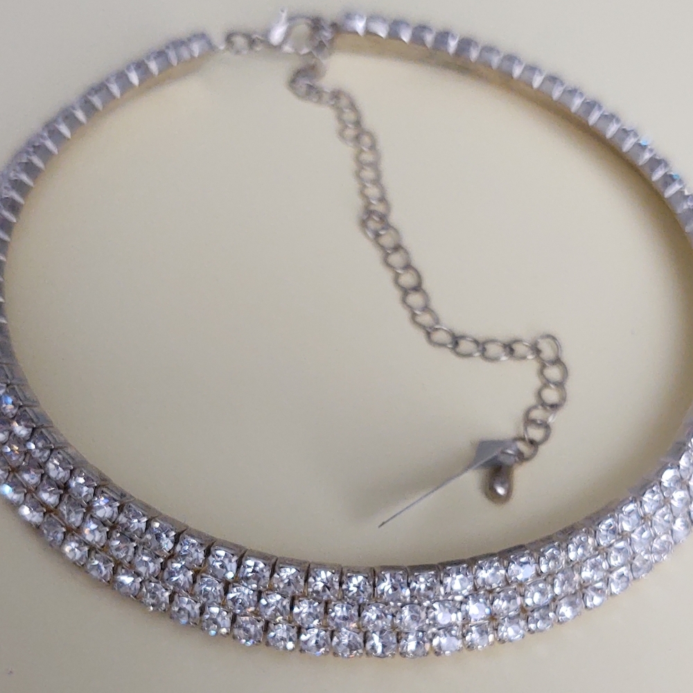FINAL DISCOUNT Rhinestone 3 Row Adjustable Choker - Picture 2 of 8